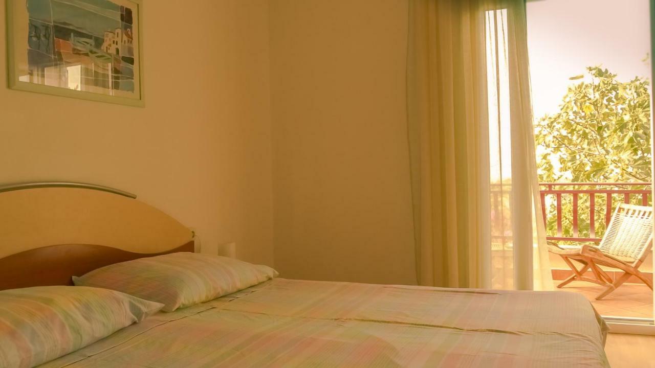 Adria Arba Apartments Rab Town Exterior photo