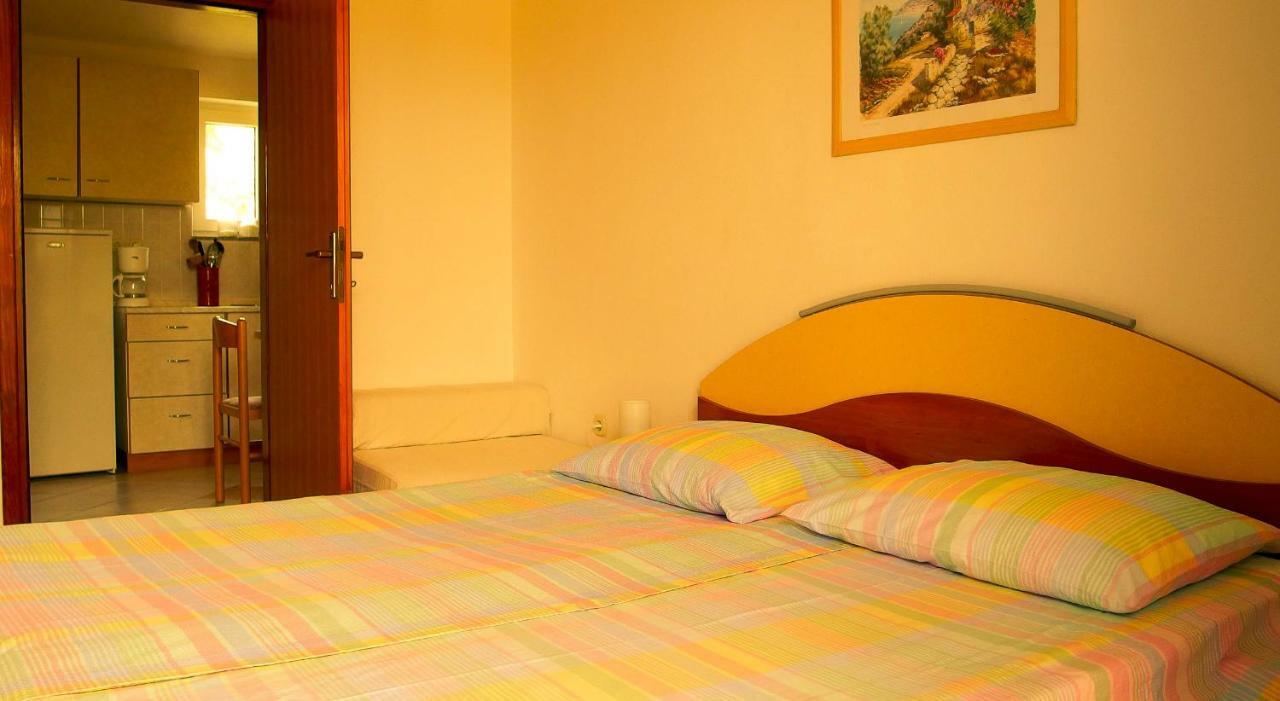 Adria Arba Apartments Rab Town Exterior photo